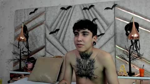 SantiAbader online show from 11-05-25, 03:28