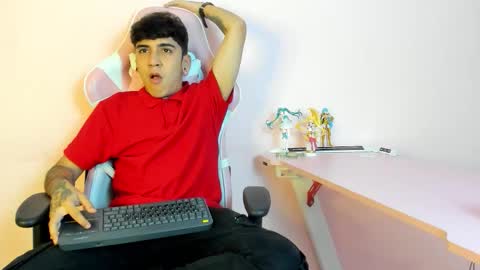 SantiAbader online show from 12-19-25, 10:06