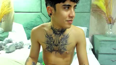 SantiAbader online show from 12-20-25, 03:08