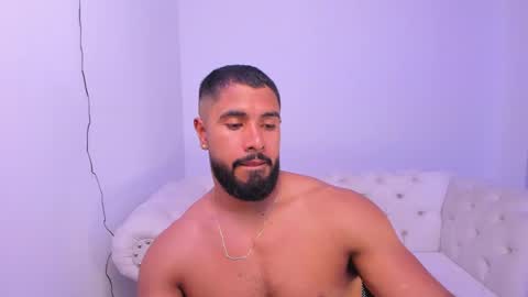 santiago_huntt online show from 01-15-25, 12:41