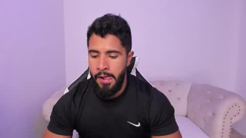 santiago_huntt online show from 02-09-26, 08:35