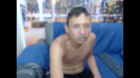 Snapshot of santiago_miler chatting on 06-09-26, 06:08 santiago miller online show from 06-09-26, 06:08