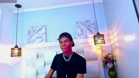 Santiiiiii  online show from 04-02-26, 06:16