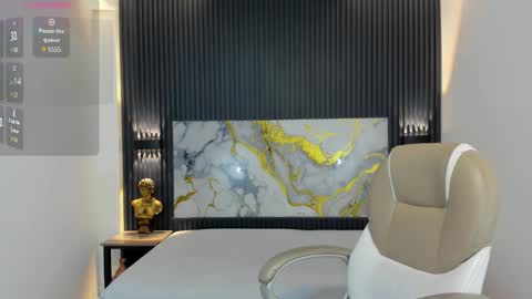 santiago_russo18 online show from 10-07-25, 12:35