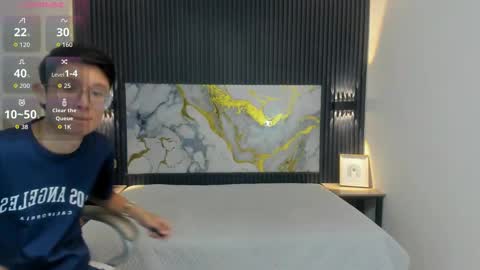 santiago_russo18 online show from 10-08-25, 12:58