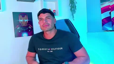 Snapshot of santiago_santii chatting on 08-05-26, 11:06 Santi online show from 08-05-26, 11:06