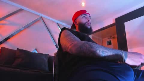 Santiago Hincapiie online show from 02-26-26, 04:55