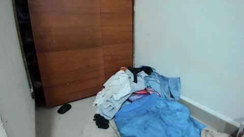 Snapshot of santiagoxxxtreme_ chatting on 12-04-24, 11:19 Santiago    online show from 12-04-24, 11:19