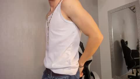 Julius Novachrono  online show from 10-26-25, 08:15