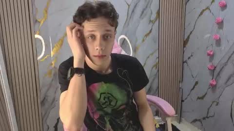 Snapshot of santiceballo chatting on 03-16-26, 02:17 Julius Novachrono online show from 03-16-26, 02:17