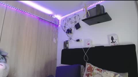 Snapshot of santii_rose chatting on 07-18-26, 07:06 Santii online show from 07-18-26, 07:06