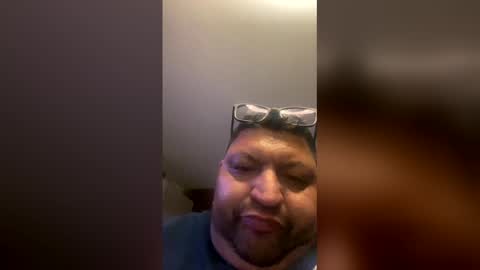 Snapshot of santos3500 chatting on 04-29-26, 06:47 santos3500 online show from 04-29-26, 06:47