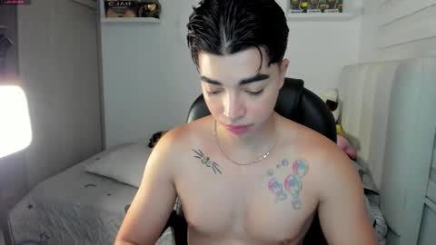 Mr. Santiago online show from 12-05-25, 01:31