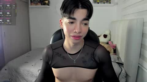 Mr. Santiago online show from 12-21-25, 01:40