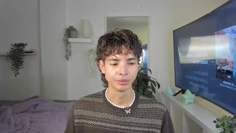 kitty online show from 12-02-25, 02:39