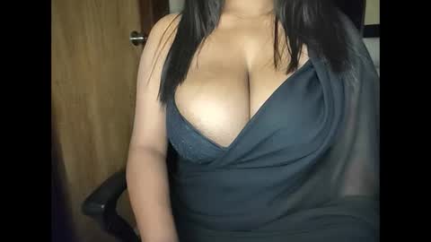 sanvi13 online show from 01-27-25, 06:52