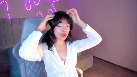 Snapshot of saphyralux chatting on 03-30-26, 10:11 saphyralux online show from 03-30-26, 10:11