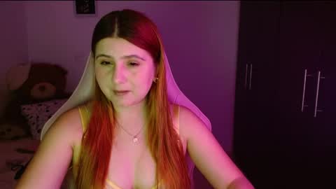 Snapshot of sara_160 chatting on 04-09-26, 11:43 sara_160 online show from 04-09-26, 11:43