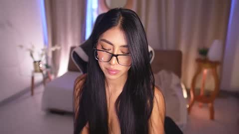 Sara  online show from 02-12-25, 03:49