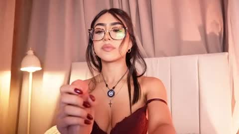 Sara  online show from 06-10-26, 03:39