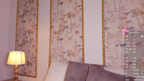 Sara online show from 10-10-25, 01:32