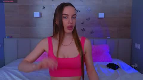 Sara online show from 04-20-26, 05:43