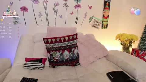 Sara Crowe online show from 01-06-25, 05:30