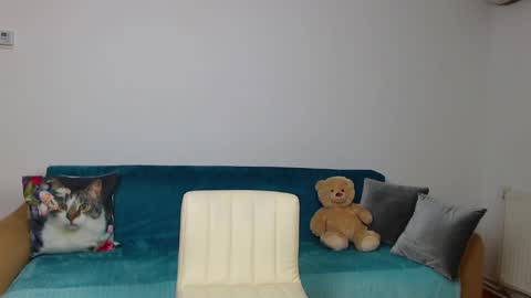 Snapshot of sara_daisy chatting on 01-22-25, 09:10 Im Sara I am happy to be here online show from 01-22-25, 09:10