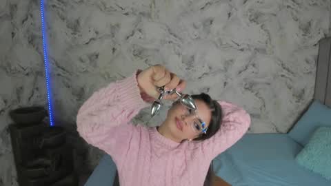 sara online show from 01-06-25, 01:08