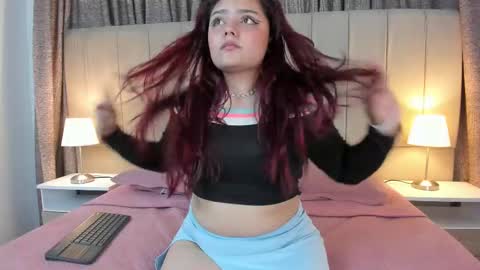 Snapshot of sara_gv chatting on 10-07-25, 11:07 sara_gv online show from 10-07-25, 11:07
