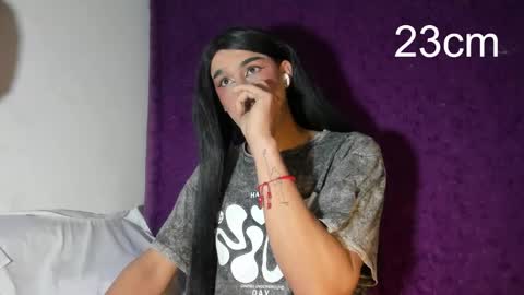 sara_hunter12 online show from 11-21-25, 10:47