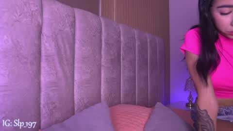 sara_lopee1 online show from 04-13-26, 11:59