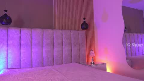 sara_lopee1 online show from 06-17-26, 11:56