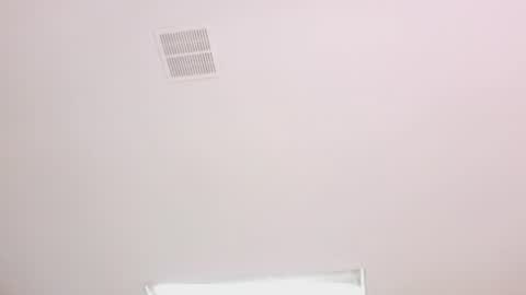 Snapshot of sara_lopez_s chatting on 06-18-26, 01:26 Sara online show from 06-18-26, 01:26