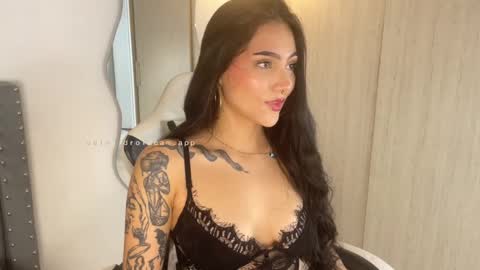 Sara online show from 02-18-25, 06:47