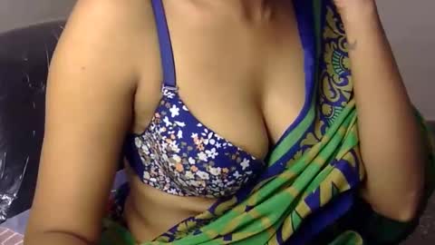 Snapshot of sara_shrma chatting on 12-06-24, 11:00 sara online show from 12-06-24, 11:00