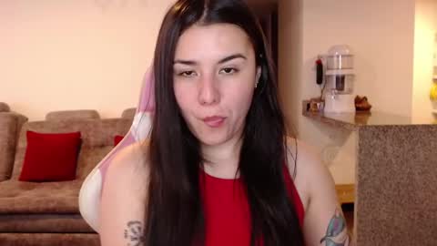 Snapshot of sara_sunrise_ chatting on 10-17-25, 07:38 Sara online show from 10-17-25, 07:38