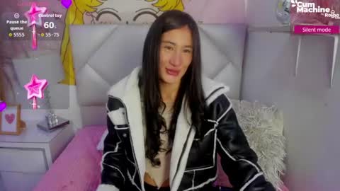 Sara  online show from 06-16-26, 05:48