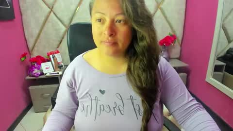 sara_thonson_ online show from 04-16-26, 03:29