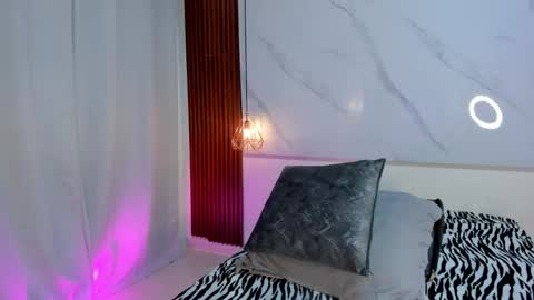 sara_zc online show from 12-02-25, 11:59