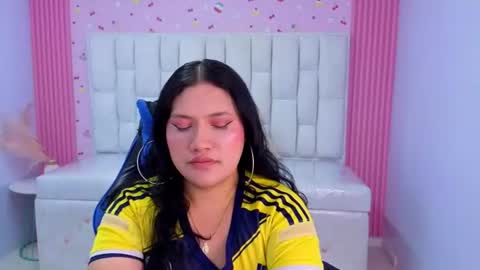 Snapshot of saraaa_s chatting on 06-23-26, 02:04 Sara online show from 06-23-26, 02:04