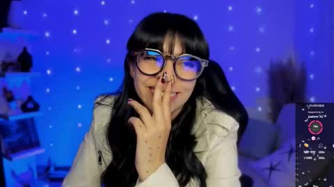 Sara online show from 12-19-25, 02:07