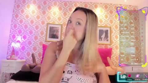 SaraAvila  online show from 05-25-26, 10:10