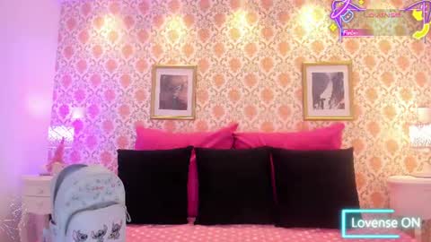 SaraAvila  online show from 06-10-26, 07:35