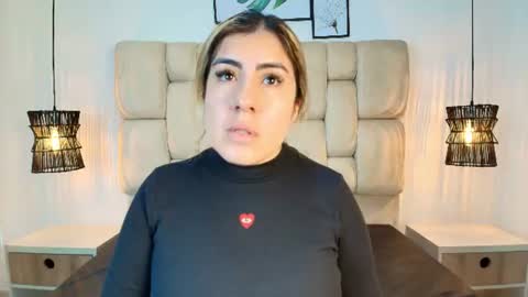Snapshot of sarablonde_t chatting on 07-13-26, 07:27 sarablonde_t online show from 07-13-26, 07:27