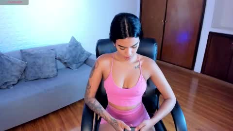 Sara  Everyday From 1430 to 2130 Col Time online show from 02-25-26, 06:28