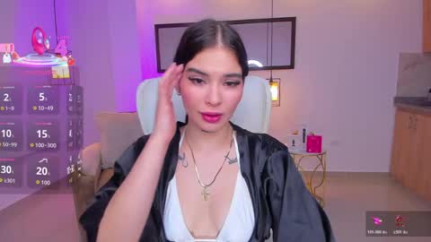 Snapshot of saracruz_1 chatting on 05-22-26, 03:24 saracruz online show from 05-22-26, 03:24