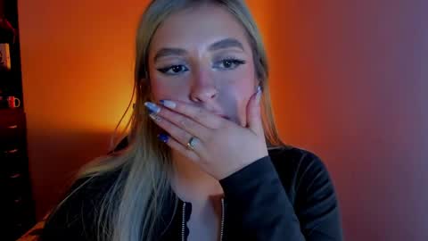 saradiazxxx online show from 03-29-26, 08:25