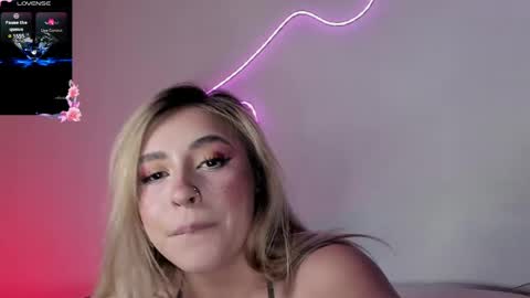 saradiazxxx online show from 05-20-26, 07:36