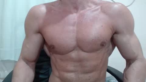 saradorj92 online show from 10-27-25, 05:00